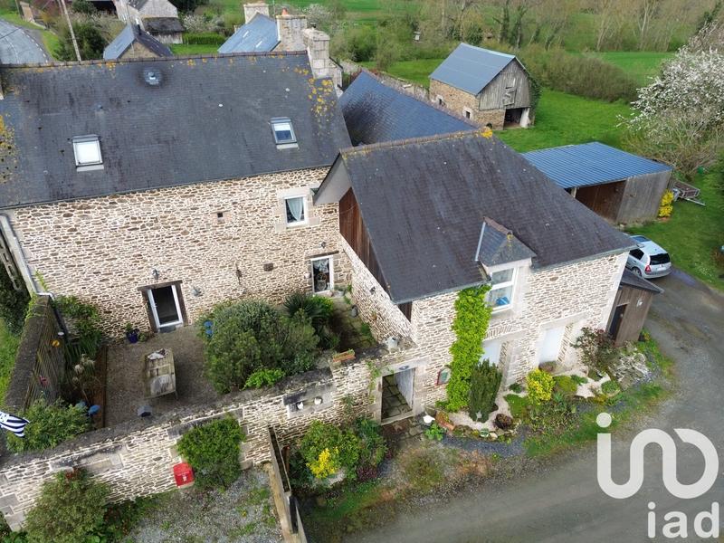 Maison - 280 m² - 11 pièces