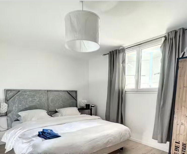 Propriété - 320 m² - 13 pièces