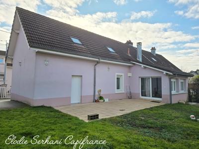 Maison - 107 m² - 6 pièces