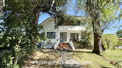 Maison - 193 m² - 6 pièces