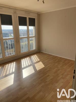 Appartement - 125 m² - 5 pièces