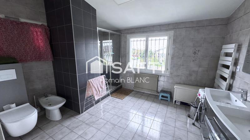 Maison - 171 m² - 6 pièces