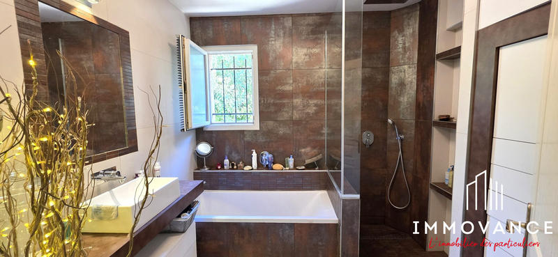 Maison - 144 m² - 5 pièces