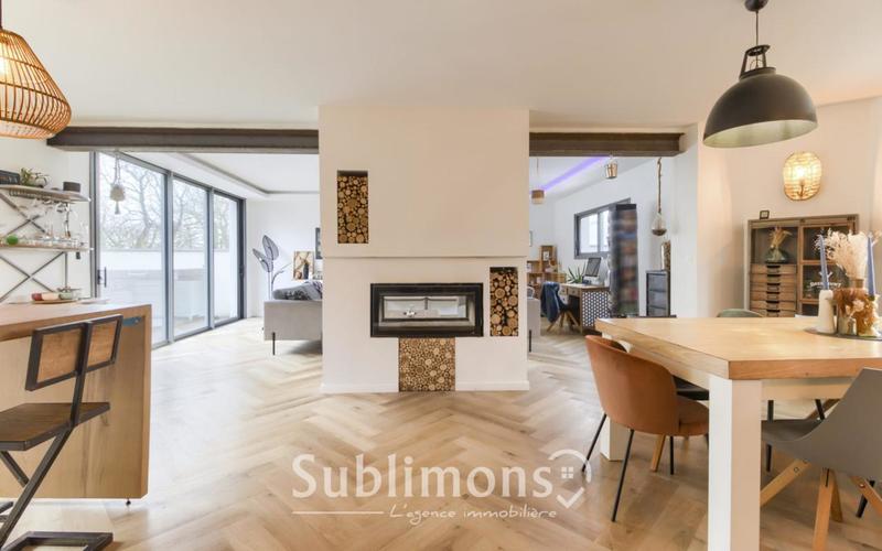 Maison - 180 m² - 7 pièces