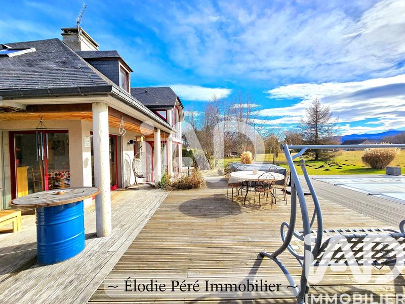 Maison de maîtres - 235 m² - 6 pièces