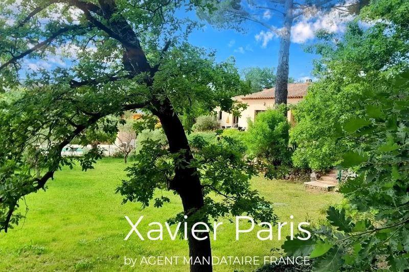 Maison - 228 m² - 7 pièces