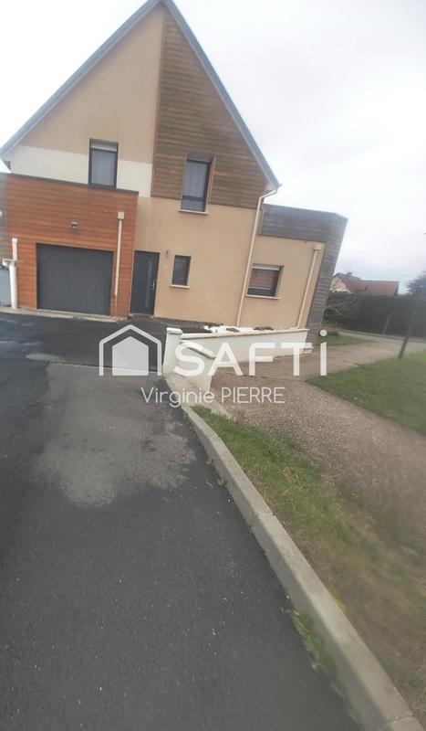 Maison - 110 m² - 5 pièces