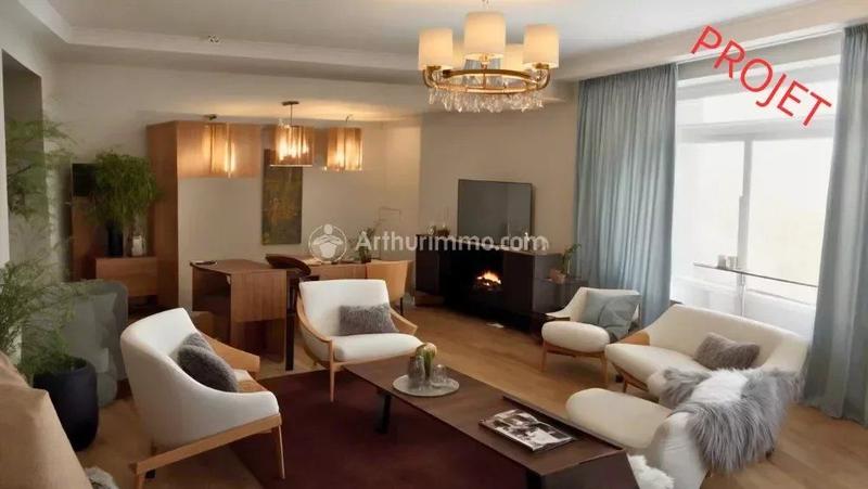 Maison - 202 m² - 7 pièces