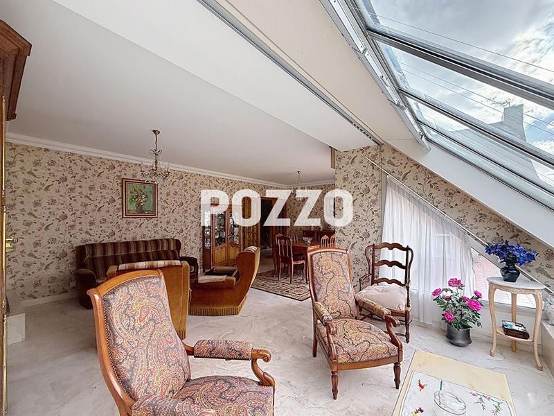 Maison - 121 m² - 5 pièces