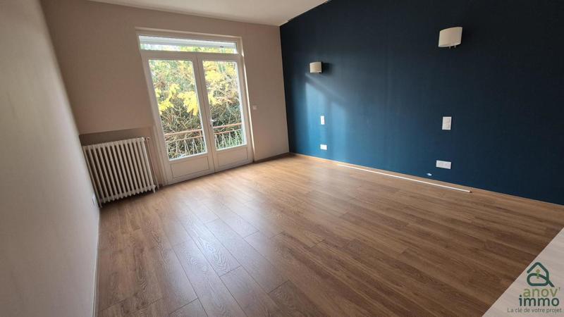 Maison - 229 m² - 10 pièces