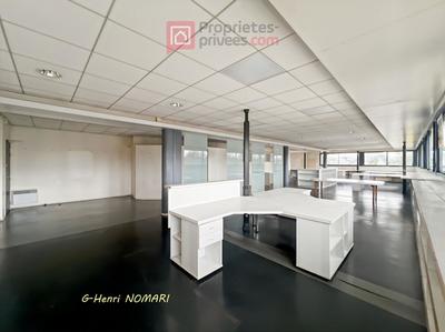 Parking / Garage - 230 m²