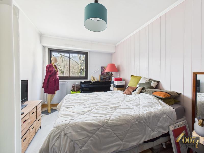 Appartement - 83 m² - 4 pièces