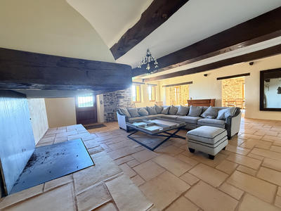Mas - 538 m² - 13 pièces
