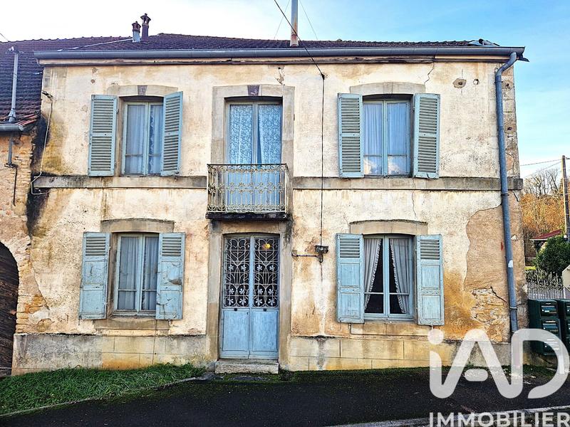 Maison de village - 202 m² - 9 pièces