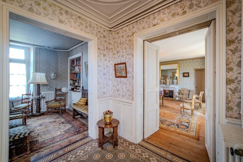 Propriété - 600 m² - 18 pièces