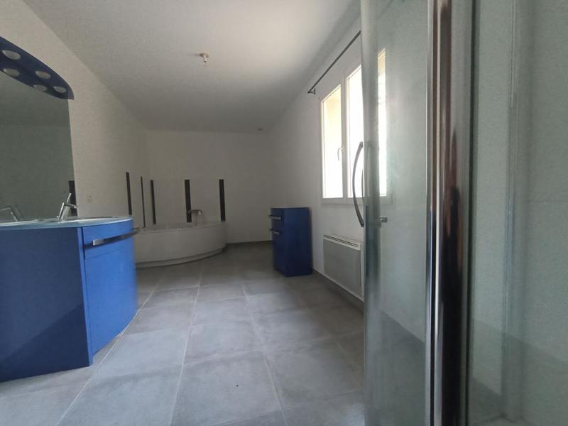 Villa - 190 m² - 7 pièces