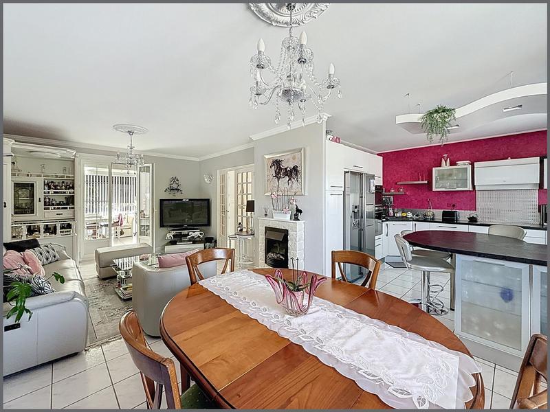 Maison - 154 m² - 6 pièces