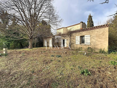 Maison - 217 m² - 6 pièces