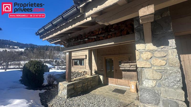 Maison - 243 m² - 8 pièces