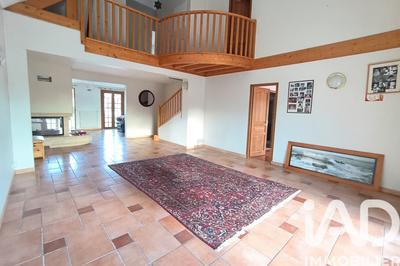 Maison - 137 m² - 6 pièces