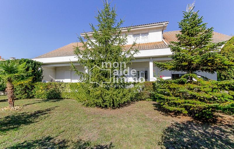 Maison - 172 m² - 6 pièces