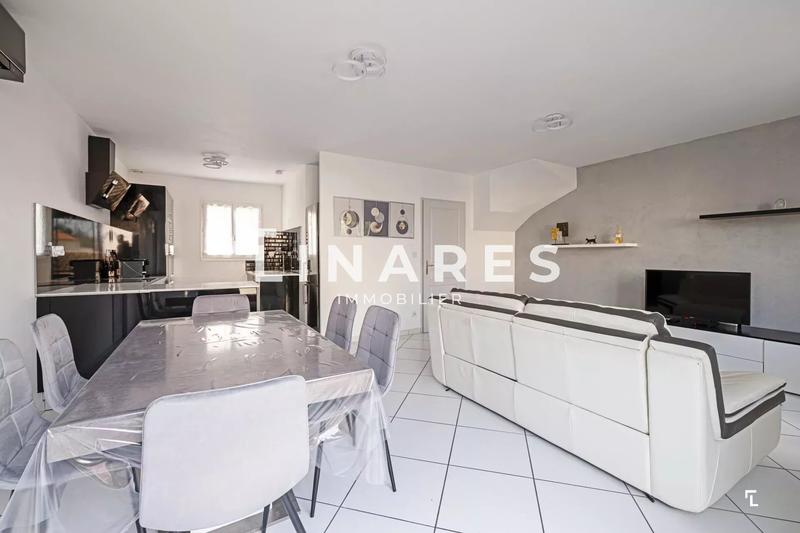 Maison - 76 m² - 4 pièces