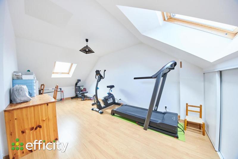 Maison - 110 m² - 6 pièces