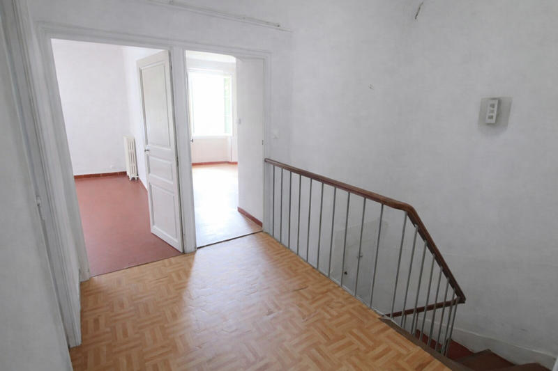 Maison - 176 m² - 7 pièces