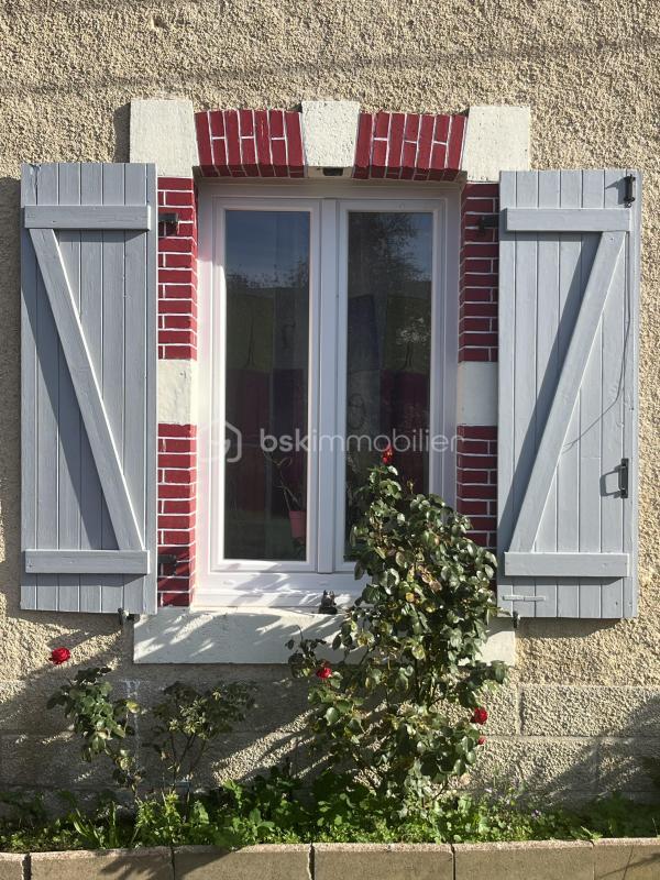 Maison - 203 m² - 6 pièces