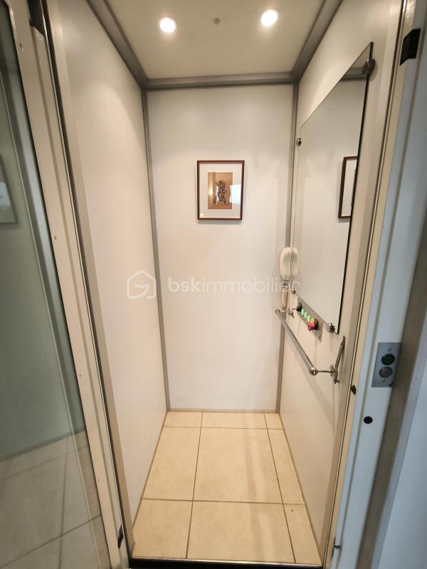 Maison - 179 m² - 6 pièces