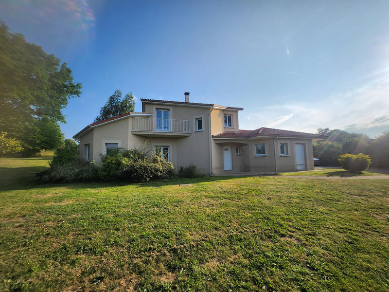 Maison - 153 m² - 6 pièces