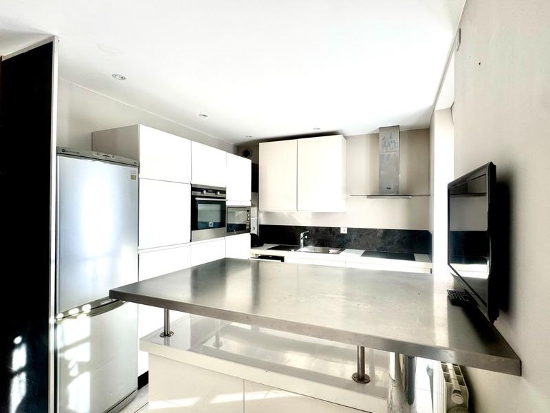 Appartement - 103 m² - 5 pièces