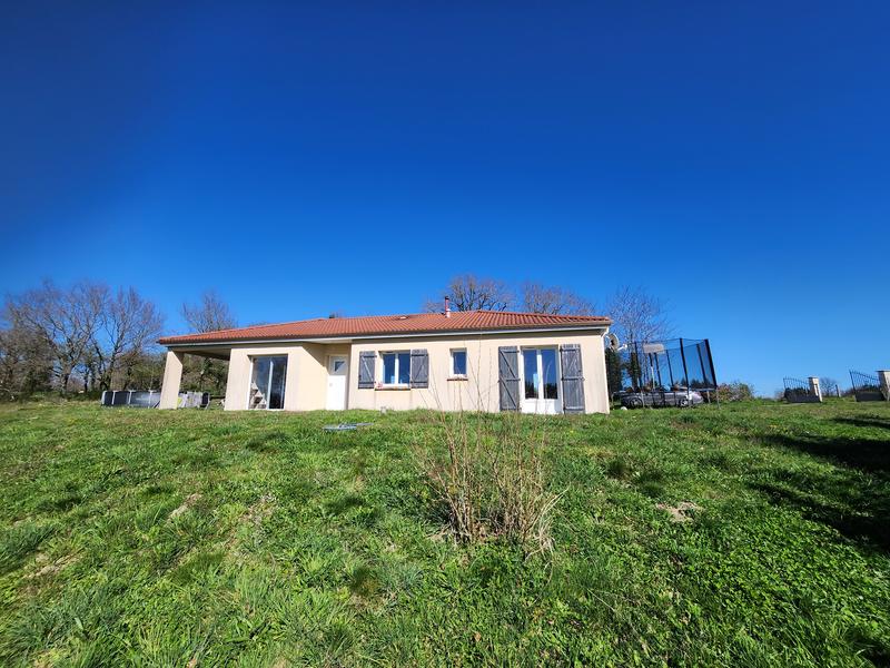 Maison - 95 m² - 5 pièces