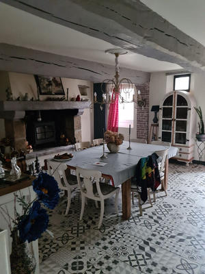 Maison - 202 m² - 6 pièces