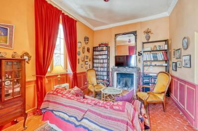 Maison - 220 m² - 10 pièces