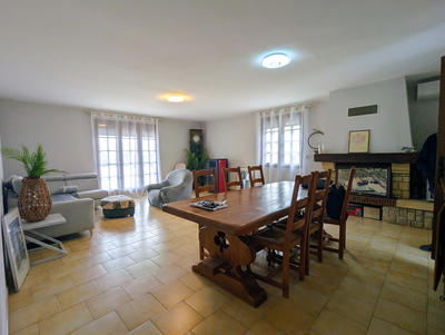 Villa - 100 m² - 4 pièces