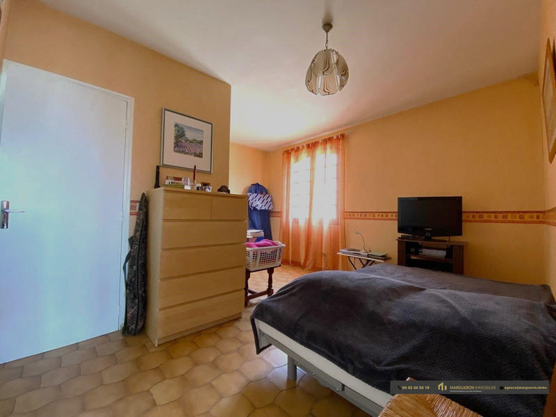 Villa - 180 m² - 4 pièces