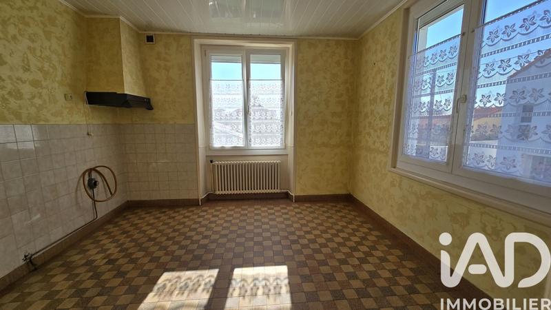 Maison - 99 m² - 5 pièces