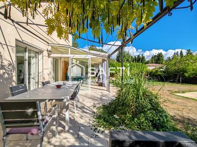 Maison - 150 m² - 5 pièces