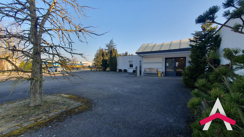 Local d'activités - 468 m²