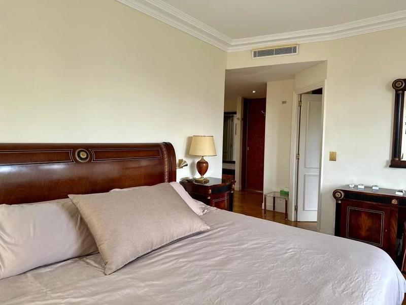 Appartement - 130 m² - 3 pièces