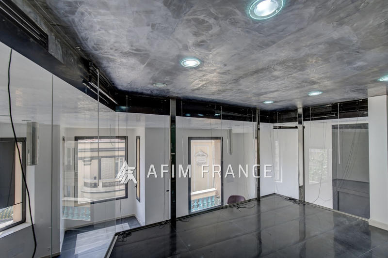 Appartement - 175 m² - 5 pièces