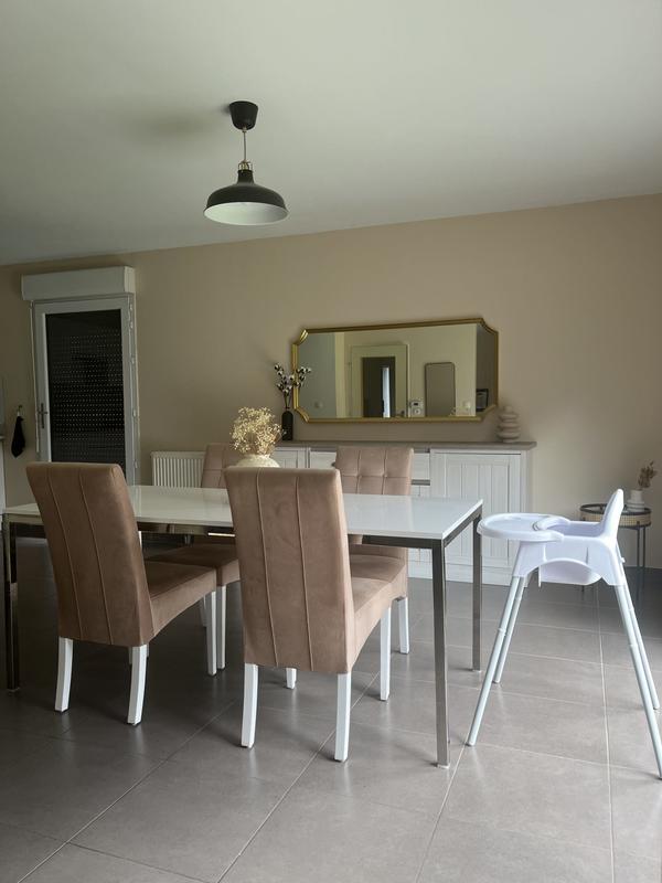 Maison - 85 m² - 6 pièces