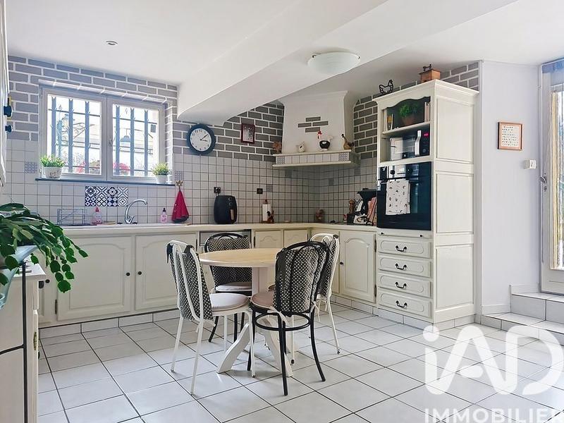 Maison de village - 202 m² - 7 pièces