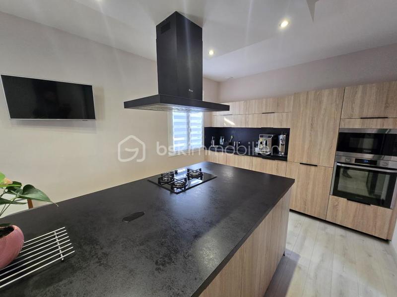 Pavillon - 135 m² - 6 pièces