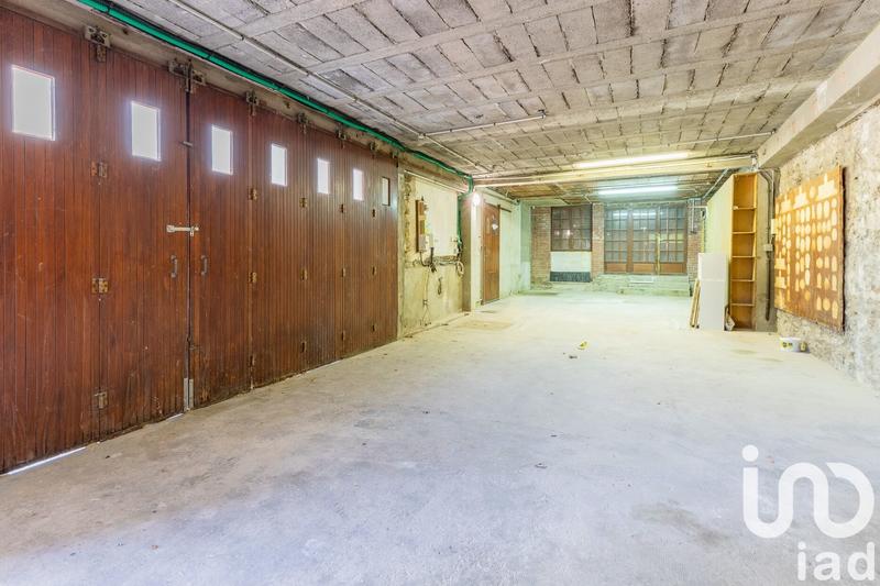 Maison - 216 m² - 7 pièces