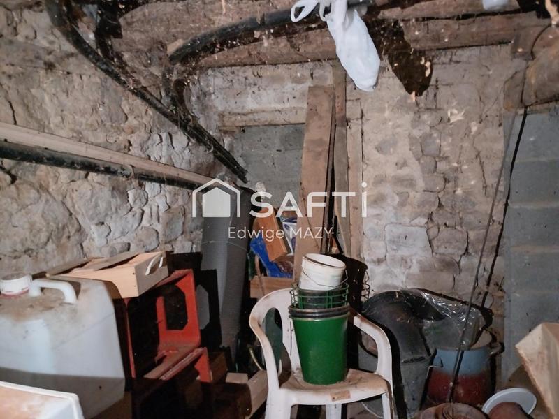 Maison - 90 m² - 5 pièces