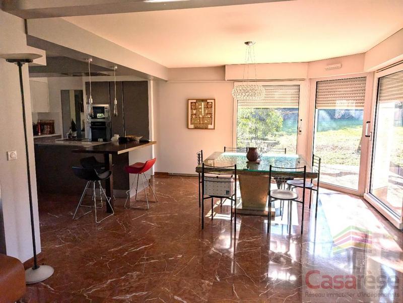 Maison d'architecte - 150 m² - 11 pièces