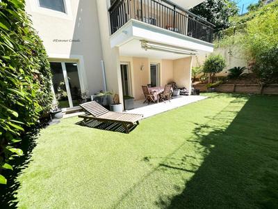 Appartement - 75 m² - 4 pièces