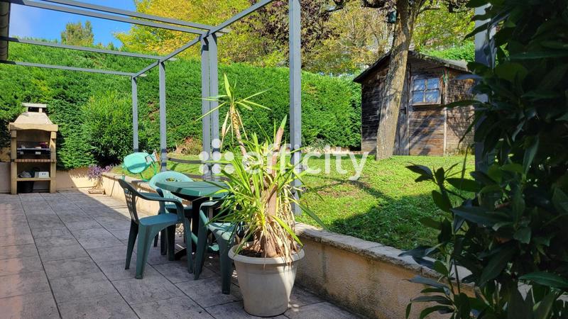 Pavillon - 82 m² - 4 pièces